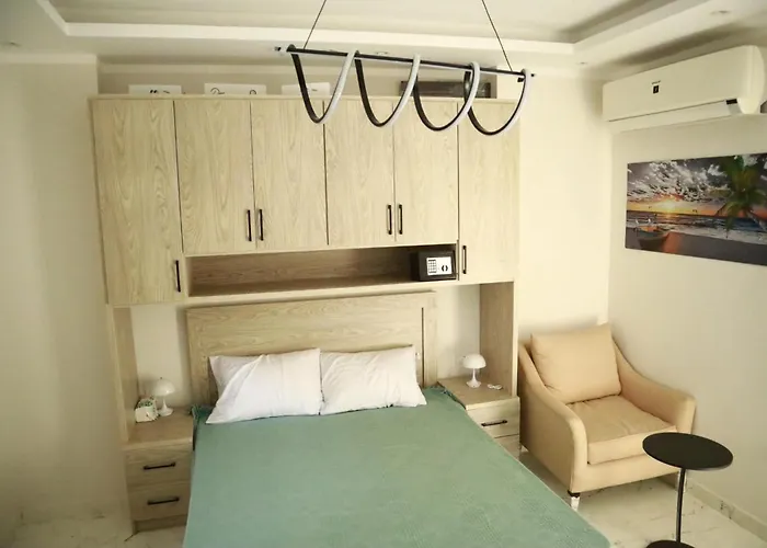 Skysea Luxury Sea View Rooftop Pools