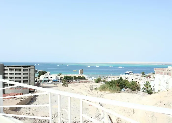 Skysea Luxury Sea View Rooftop Pools * Hurghada