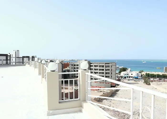 Skysea Luxury Sea View Rooftop Pools Hurghada